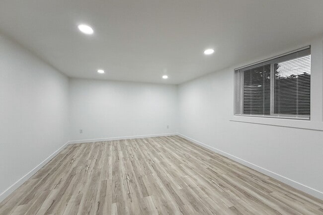 Photo - McPherson Duplex Unit 1126-B