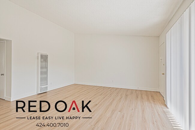 Photo - 1035 N Edinburgh Ave Unit 8