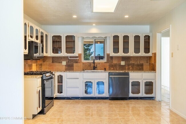 Photo - 3102 Hillsdale St