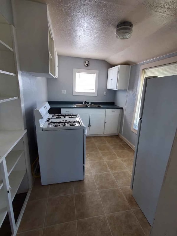 Photo - 1027 S Central Ave