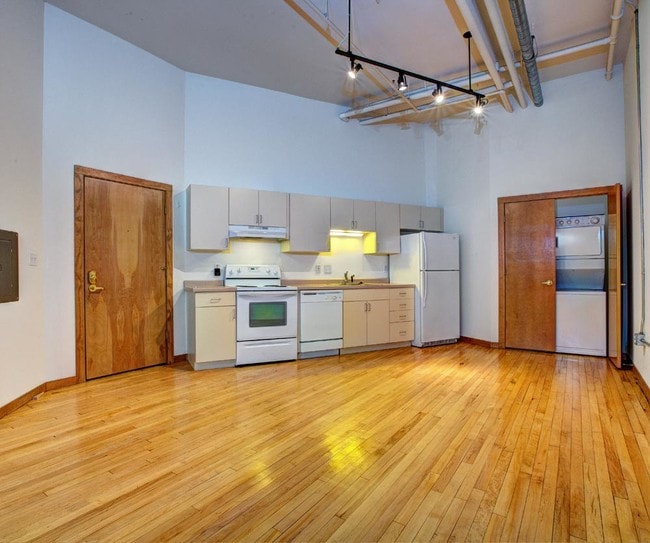 Photo - Kunzelmann-Esser Lofts