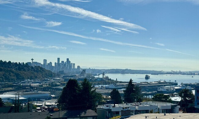 Photo - Magnolia View Home