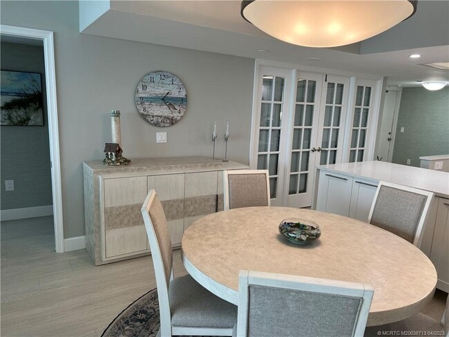 Building Photo - 8800 S Ocean Dr Unit 1406PH