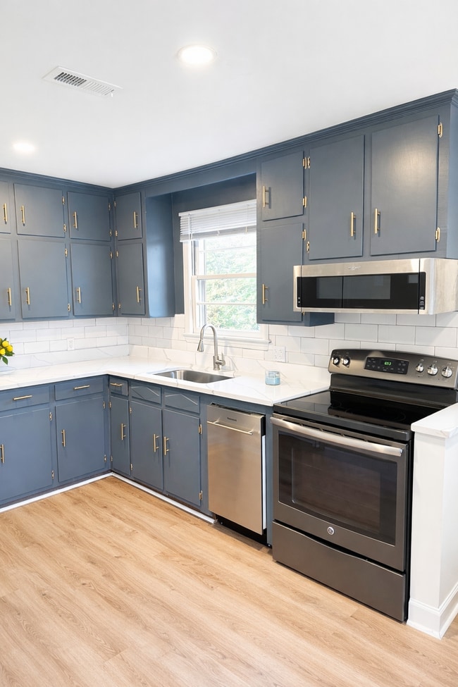 Building Photo - 337 Wimbish Dr