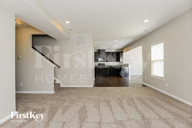 Photo - 825 Wingthorn Rose Dr