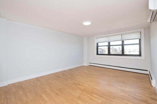 Photo - 1410 Columbia Rd Unit 15J