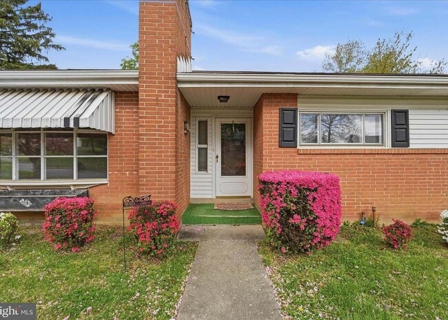 Photo - 904 Crestview Ave
