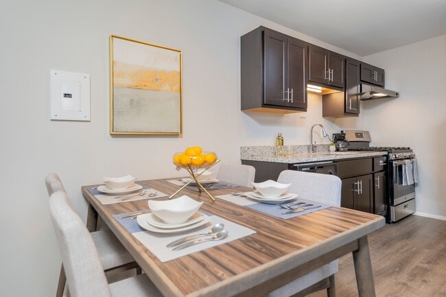 Photo - Hoffman Hills Apartments