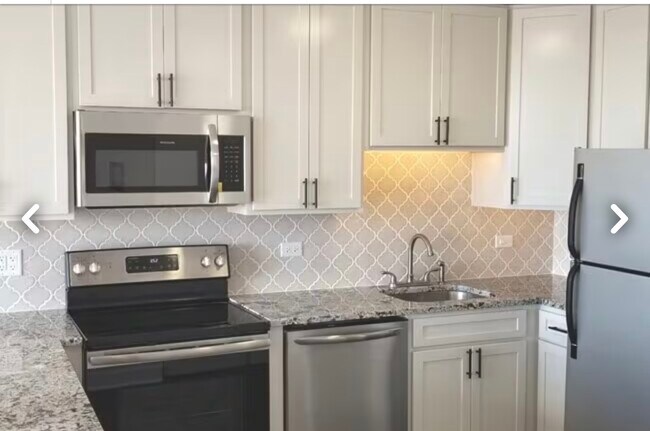 Photo - 5445 N Sheridan Rd Unidad 1805