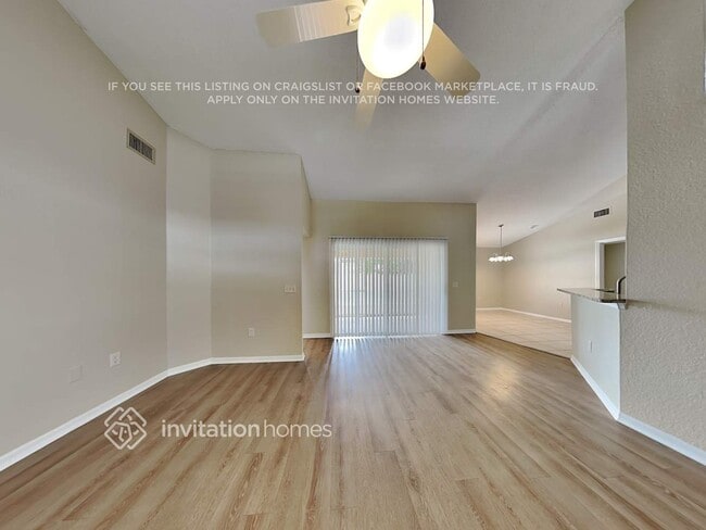 Photo - 819 Reflections Loop E