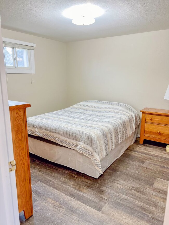 215 Main St Unit 4