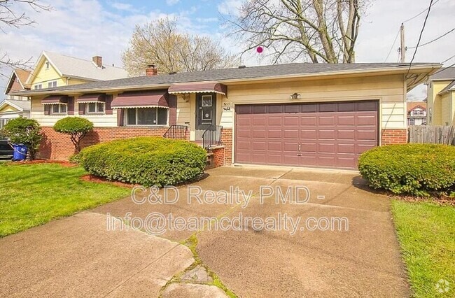 Building Photo - 8615 Macomb Ave Rental