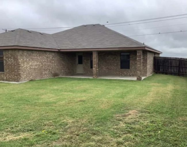 Photo - 2411 Coy Dr