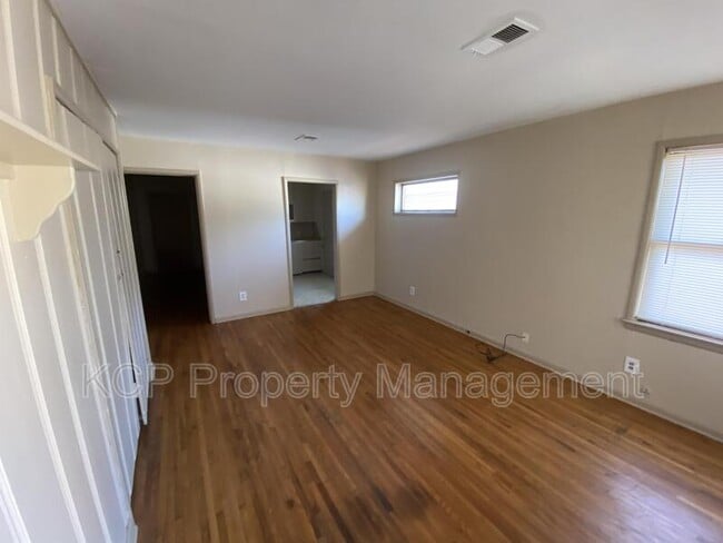 Photo - 1218 N D St