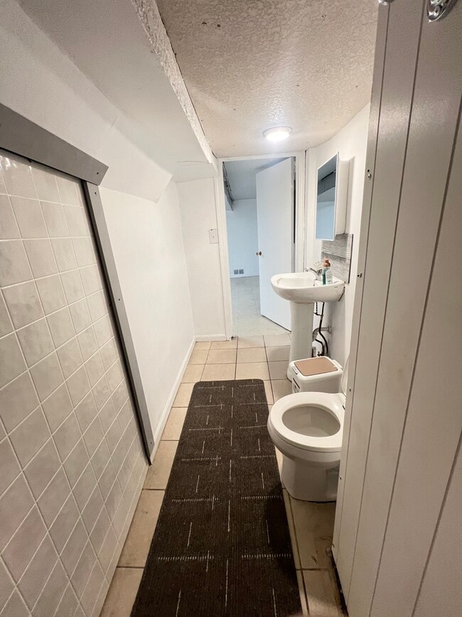 Photo - 3139 W Pershing Rd Unit Basement garden