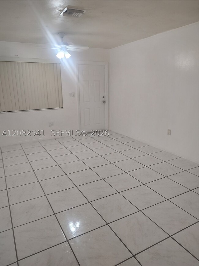 Building Photo - 7655 Venetian St Unit 1-4