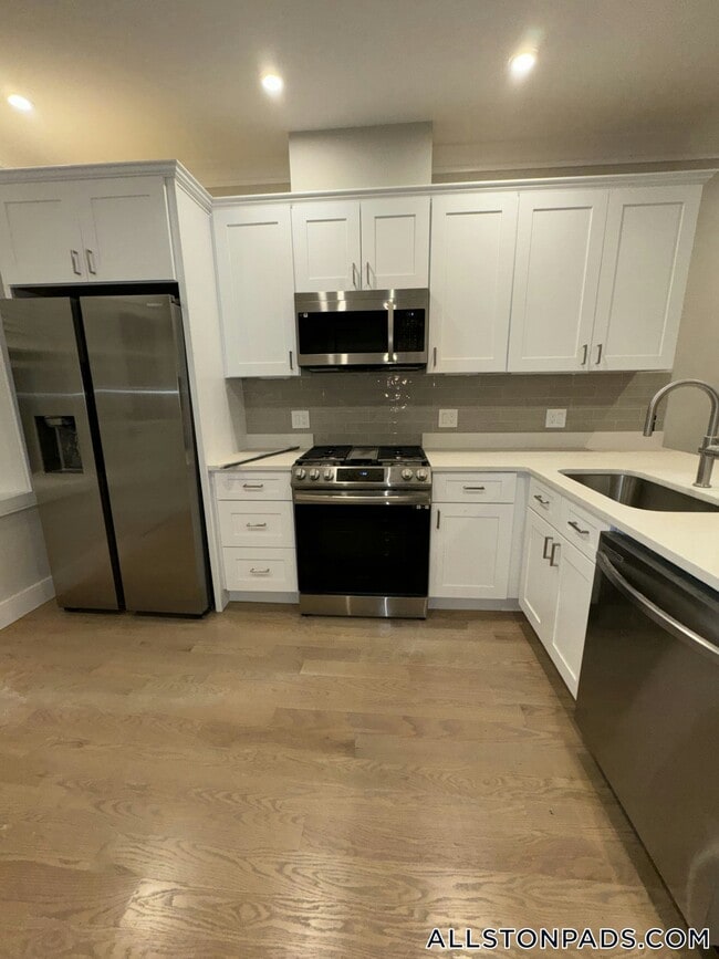 Photo - 161 Allston St Unidad 7
