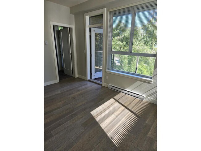 Photo - 3090 Gladwin Rd Unit 204