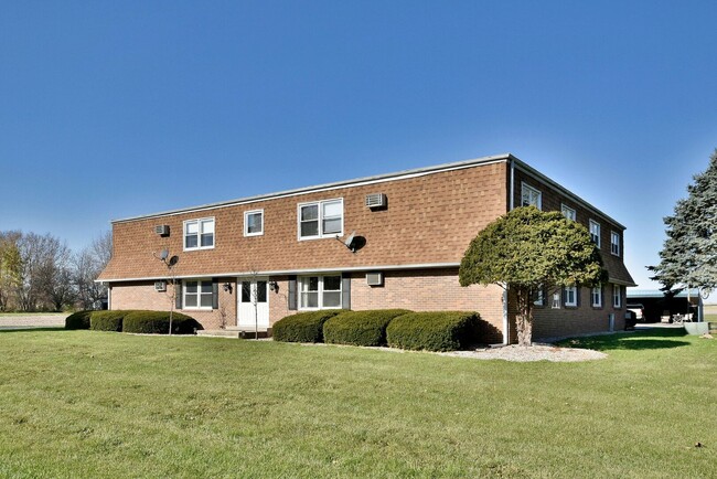 Photo - 46W975 Main St Condo Unit 9