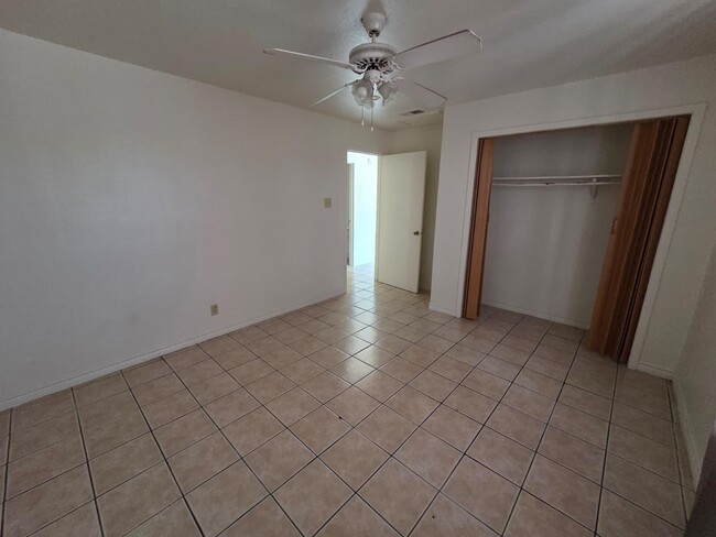 Photo - 2704 E Kearney St Unit 6