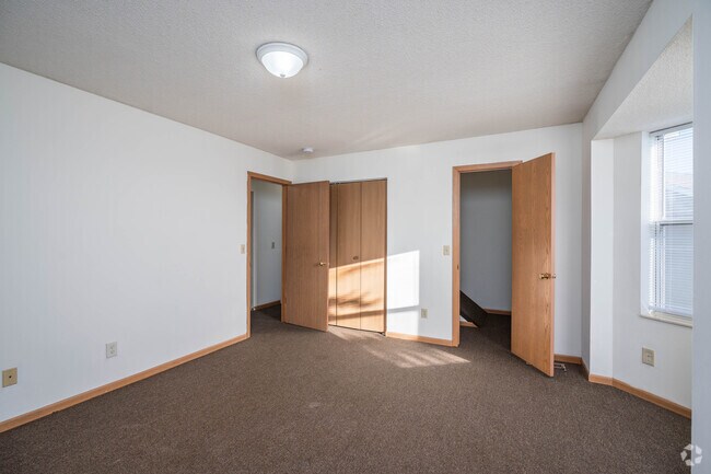 3BR, 2BA - 1,100SF - Primary Bedroom