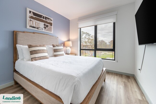39 Railroad Ave Unit 215