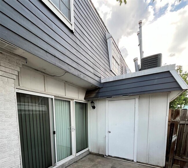Photo - 4906 West Gate Blvd