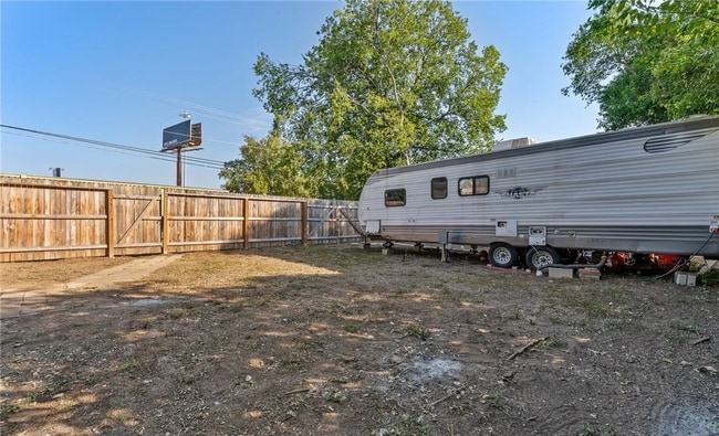 Photo - 112 Linda Dr