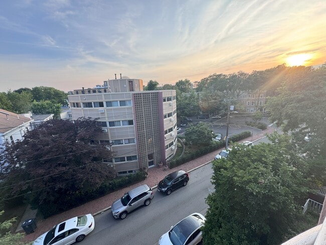 Photo - 325 Franklin St Unidad 401