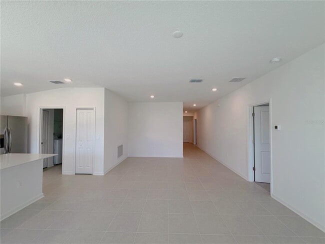 Photo - 2090 Marksman Rd