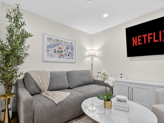 Photo - 359 Broadway