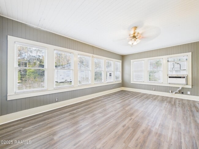 Photo - 408 Harding St