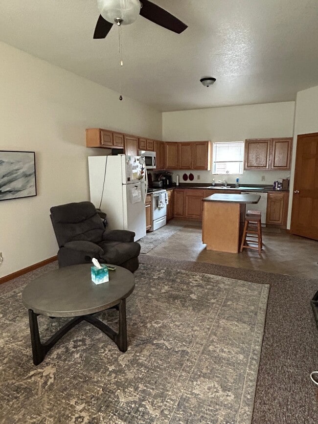 5225 W 6th St Unit 2