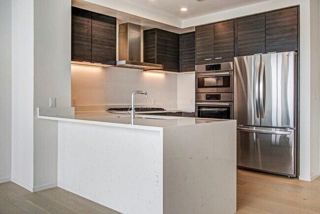 Photo - 301 West Ave Unidad 1009