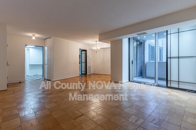 Building Photo - 4601 N Park Ave Unit #210K