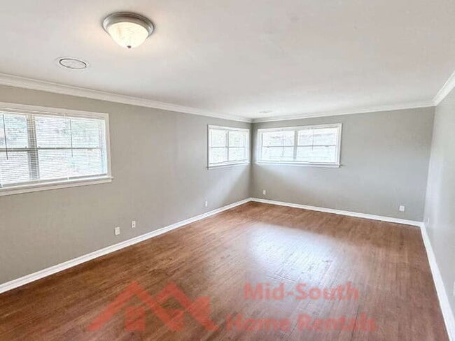 Photo - 4349 Newton Dr