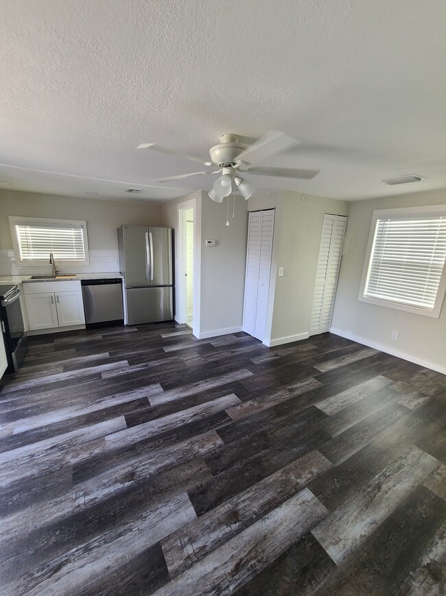 Photo - 6204 Pennsylvania Ave