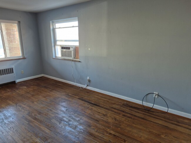 Photo - 3131 Mozart Ave Unit 1