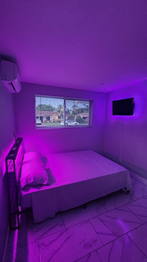 Photo - 870 NW 84th Ter (Miami, FL)