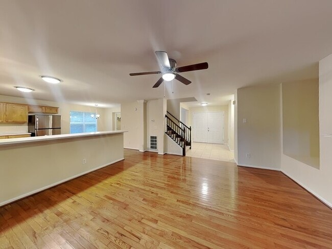 Photo - 6265 Branch Hill Cir