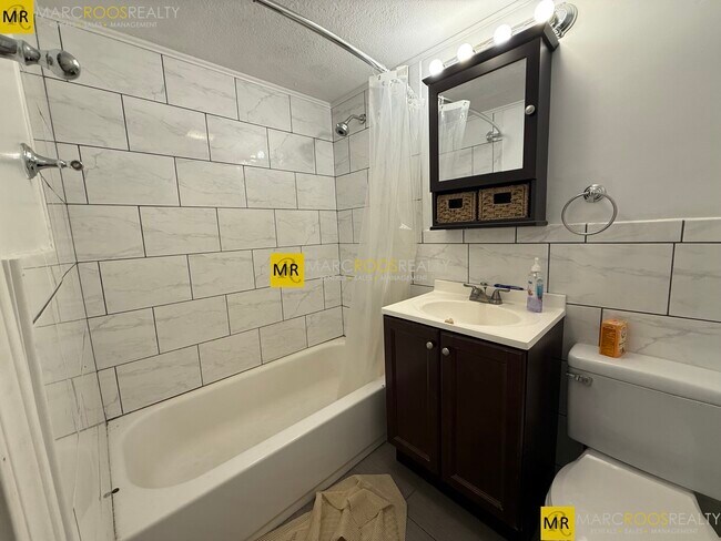 Photo - 469 Commonwealth Ave Unidad B1