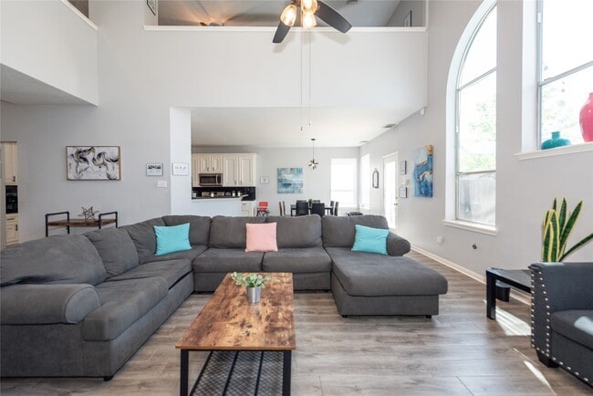 Photo - 10815 Oak Bayou Ln