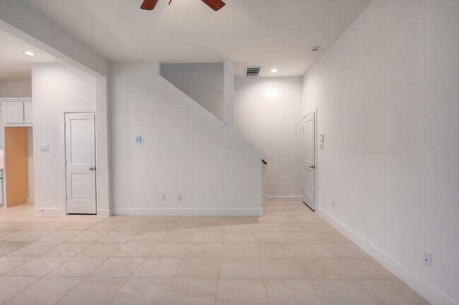 Photo - 1535 Crystal Stream Dr