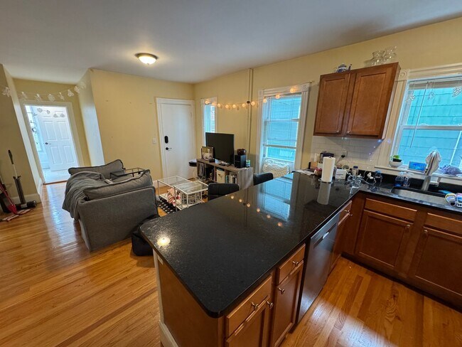 Photo - 42-44 Gorham Unit Apartment #2