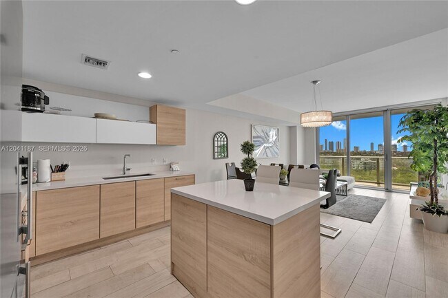 Photo - 16385 Biscayne Blvd Unit 1020