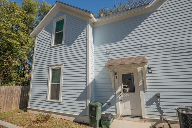 756 S Locust Ave Unit 756 Locust Ave, E-1