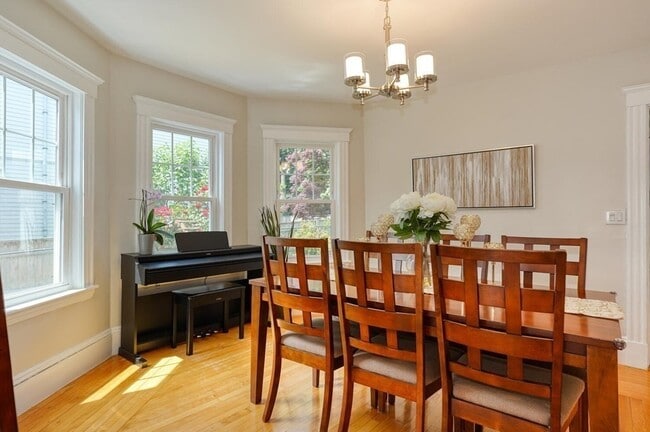Photo - 7 Vincent Ave