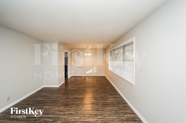 Photo - 1736 Borden Dr