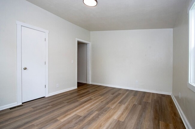 Photo - One Bedroom Duplex