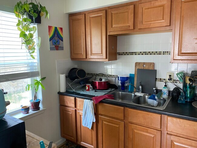 Photo - 4348 N Wilson Dr Unit 2